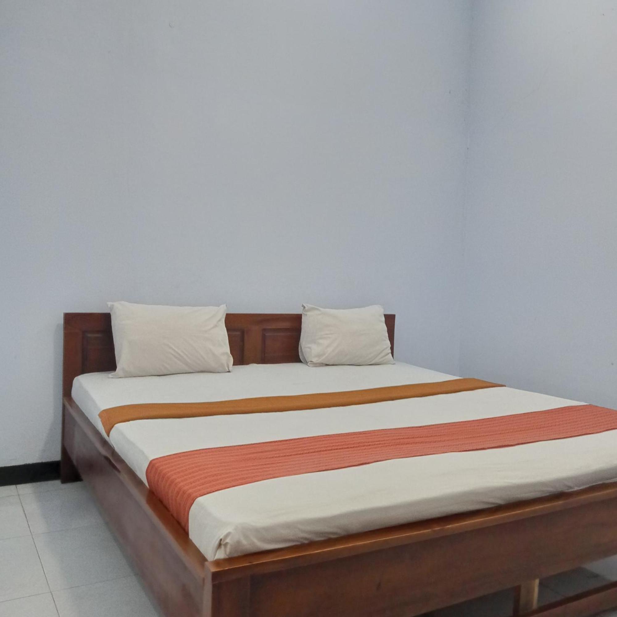 Hotel Ilhami Блітар Екстер'єр фото